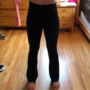 Lululemon boot cut yoga pants